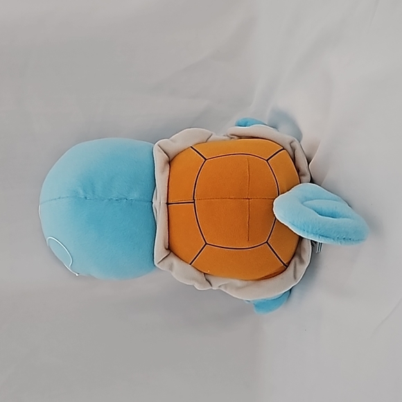 Pokémon Squirtle Eating Berry Plushie - Picture 2 of 3